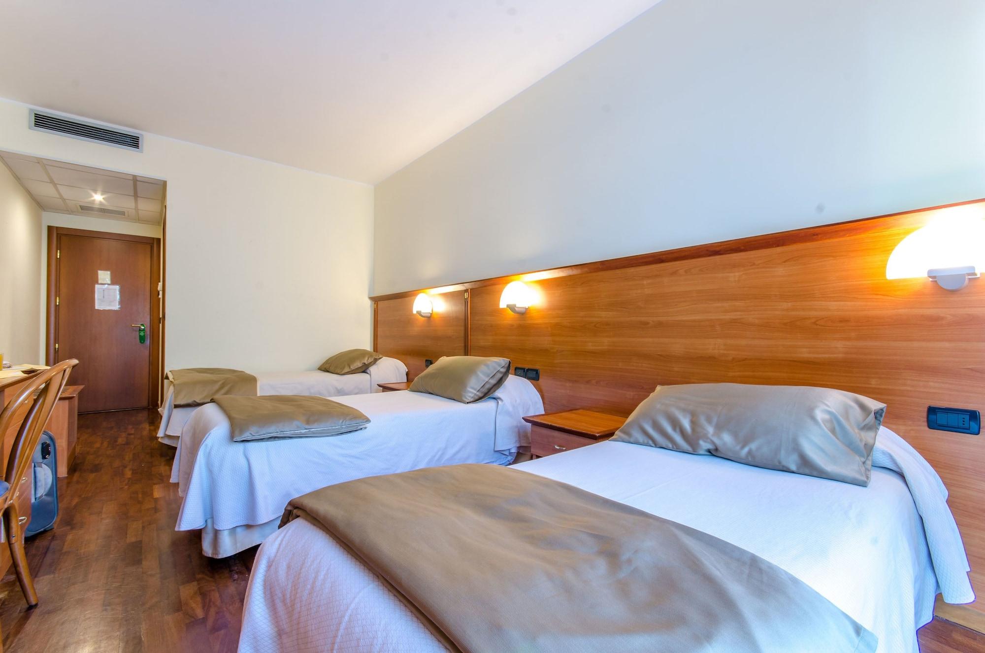 Federico Ii Hotel LʼAquila